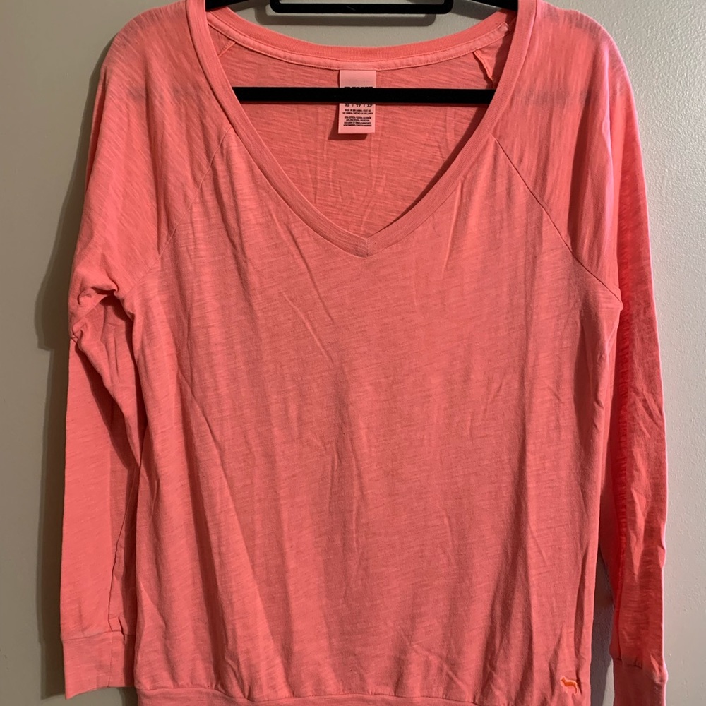 VEUC VS Pink Sz XS coral long sleeve, banded bottom & sleeve, distressed.
